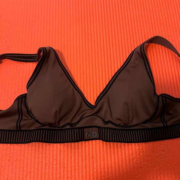 Alo yoga sport bra. Airlift Line Up Bra. Color brown/ wine. Size small - Picture 1 of 3